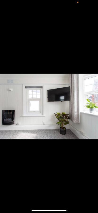 Driftwood Luxury Apartment Lyme Regis Exterior foto